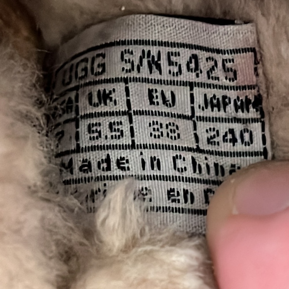 Ugg Leather Clogs with Genuine Sheepskin Lining - Picture 8 of 9